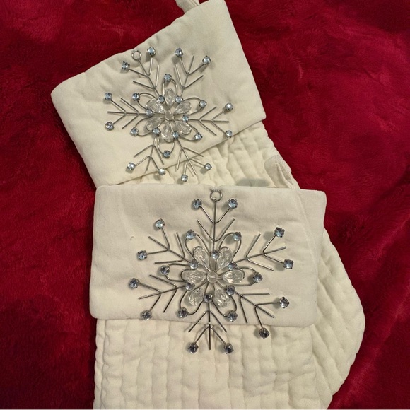 Pottery Barn Ivory Channel Quilted Lined Holiday Stockings Crystal Snowflakes x2 - Picture 3 of 16